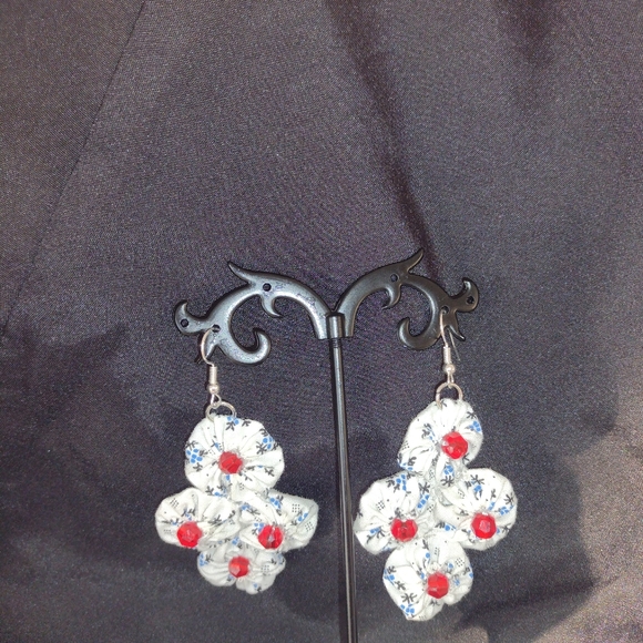 Silver and Red Floral Dangle Earrings - Picture 3 of 4